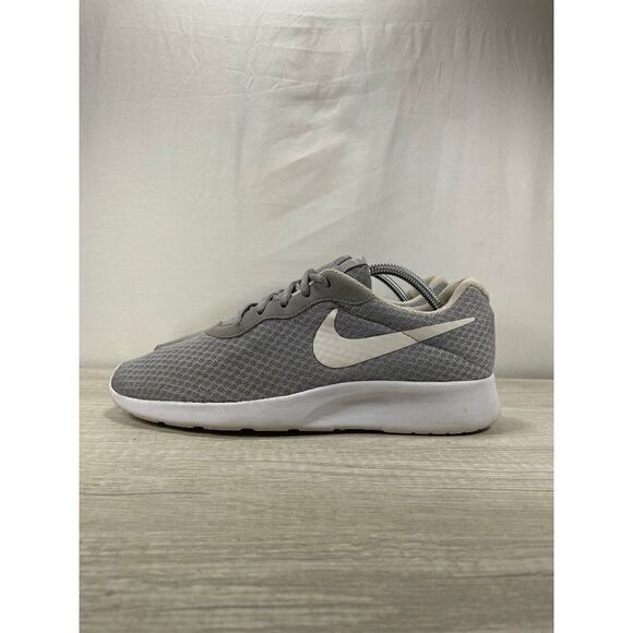 Nike Tanjun Grey Athletic Shoes Womens Size 11.5 - Picture 1 of 10